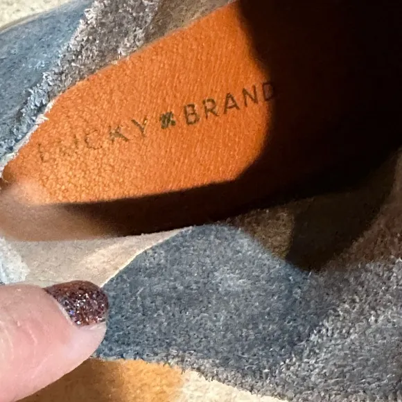 Women’s lucky brand boots size 7