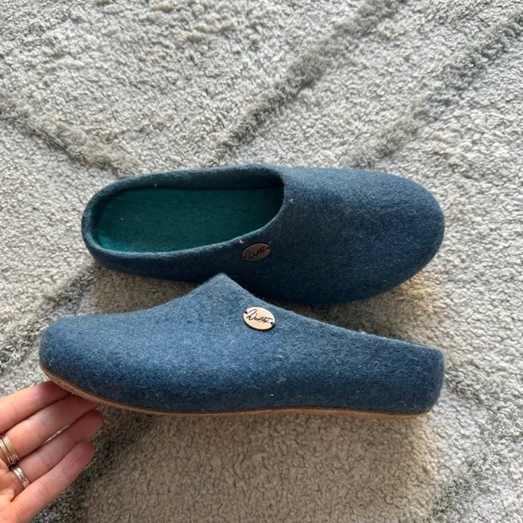 WoolFit wool felt handmade clogs slippers slip on blue German 39 / 9