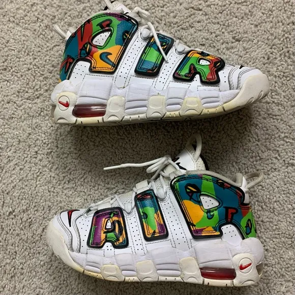 Youth NIKE Air More UPTEMPO Peace Love Swoosh WHITE Multi SNEAKERS Athletic SHOE